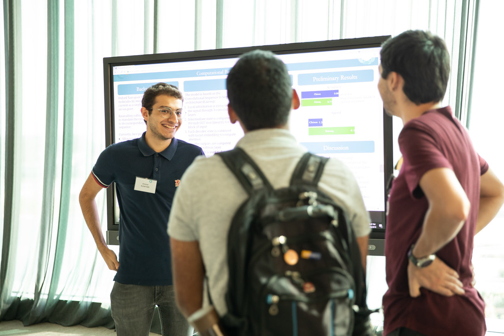 First place winner, Ammar Alqatari, presenting his research work to other KGSP students